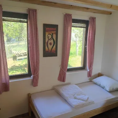 Vakantiehuis Nova Kuca U Prirodi U Vrdniku *
